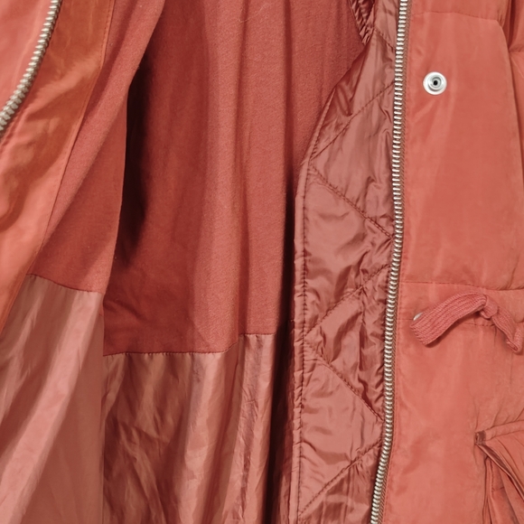 Abercrombie and Fitch Faux Fur hooded Parka Coat size Small - Picture 8 of 11